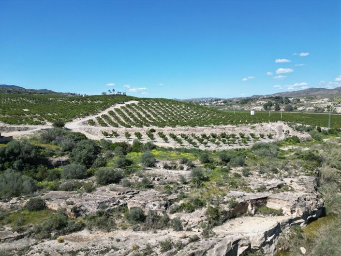 Image No.27-3 Bed Property for sale