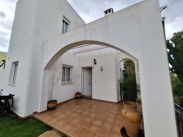 Image No.6-3 Bed Villa for sale