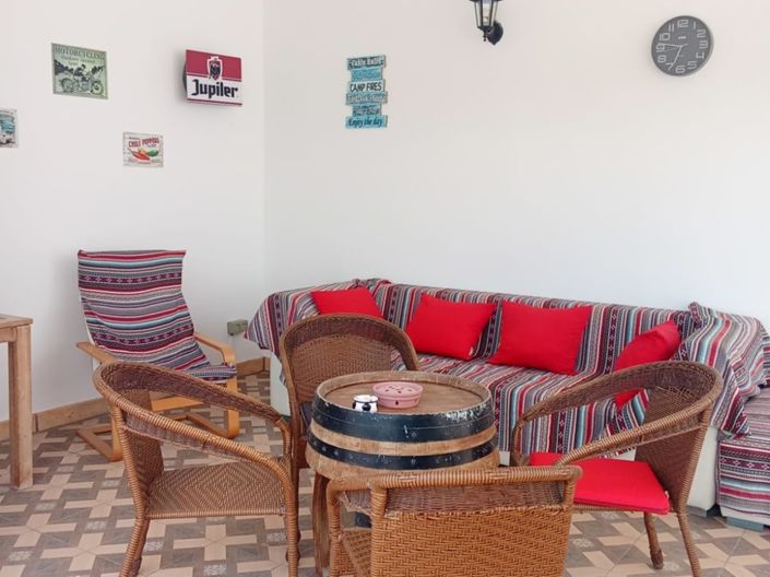 Image No.10-6 Bed Property for sale