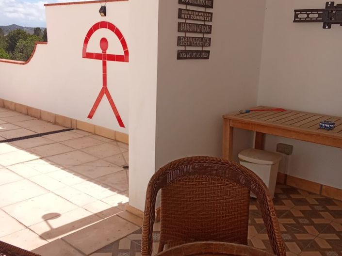 Image No.21-6 Bed Property for sale