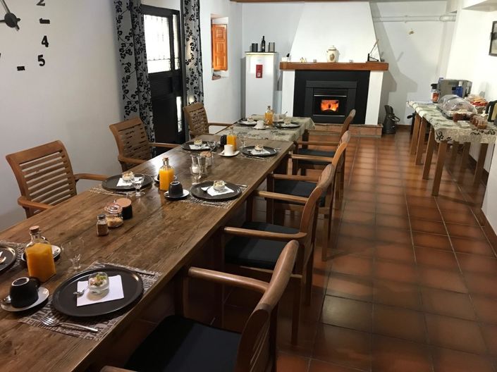 Image No.5-6 Bed Property for sale