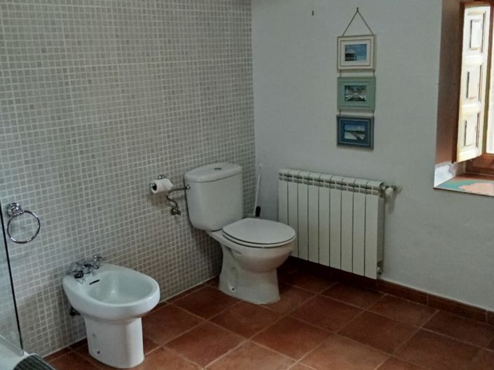 Image No.7-6 Bed Property for sale