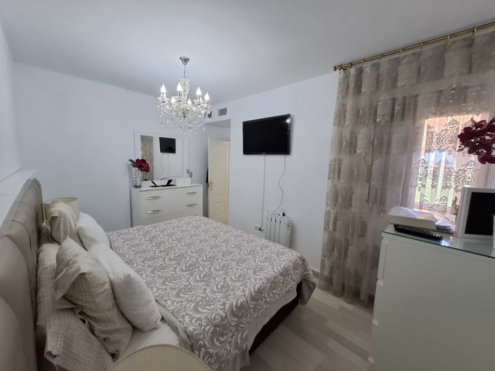 Image No.10-2 Bed Apartment for sale