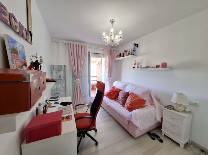 Image No.17-2 Bed Apartment for sale