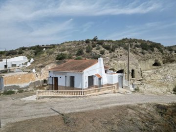 22348-cave-house-for-sale-in-cuevas-del-alman