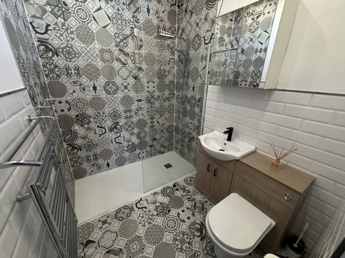 Image No.18-2 Bed House for sale