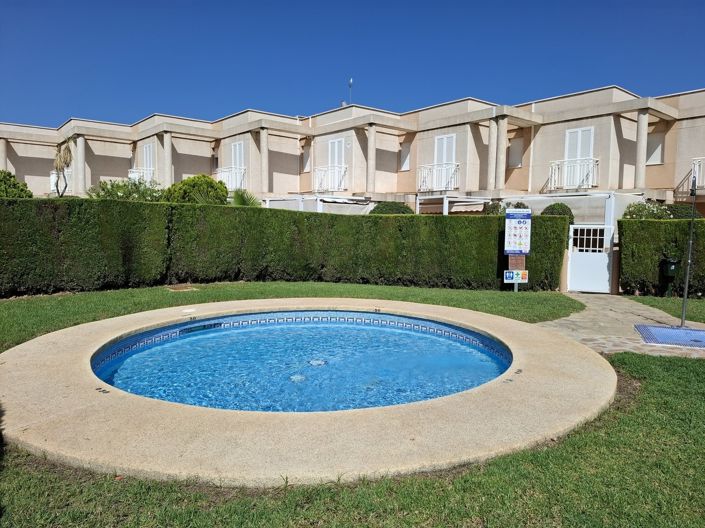 Image No.21-3 Bed Property for sale