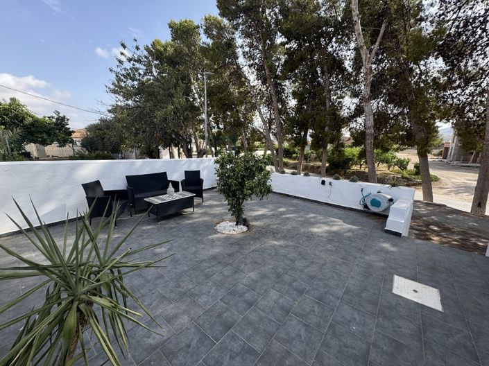 Image No.3-3 Bed Property for sale