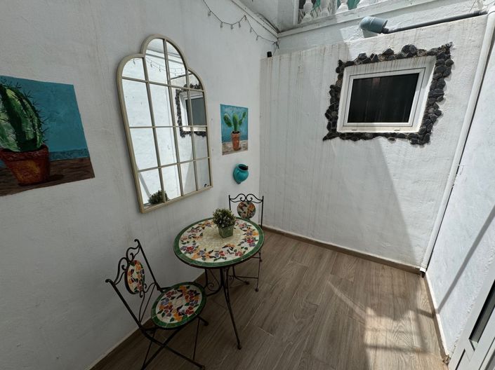 Image No.22-3 Bed Property for sale