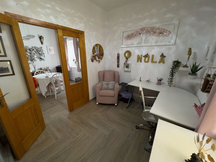 Image No.24-3 Bed Property for sale