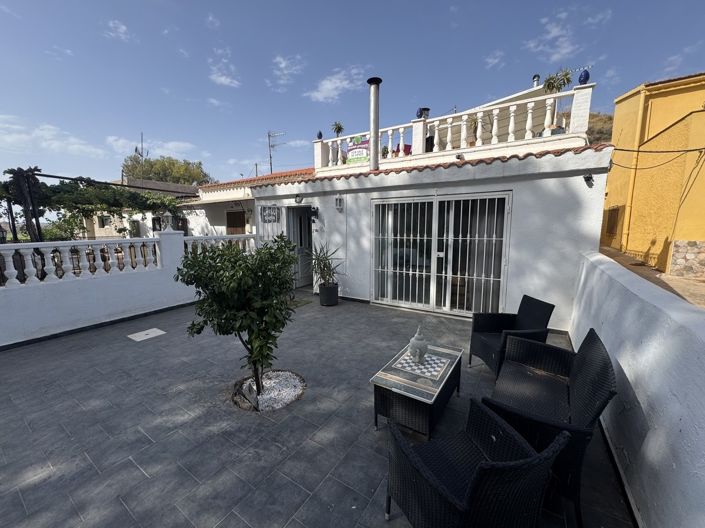 Image No.31-3 Bed Property for sale