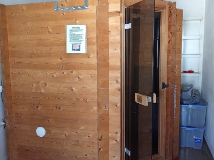 Image No.23-6 Bed Property for sale