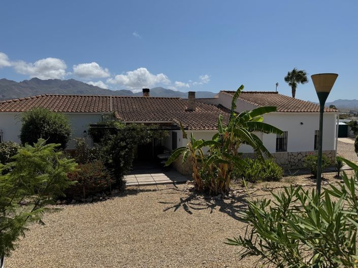 Image No.29-4 Bed Villa for sale