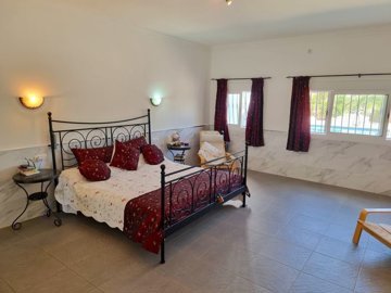 22793-villa-for-sale-in-oria-824940-xml