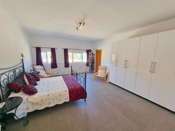 22793-villa-for-sale-in-oria-824941-xml