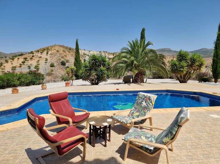 Image No.3-4 Bed Villa for sale