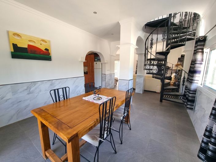 Image No.7-4 Bed Villa for sale