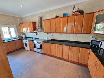 22793-villa-for-sale-in-oria-824937-xml