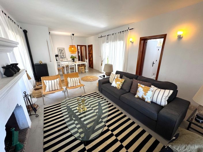 Image No.4-2 Bed Villa for sale