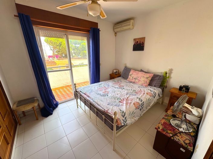 Image No.18-2 Bed Property for sale