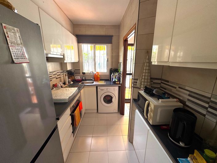 Image No.8-2 Bed Property for sale