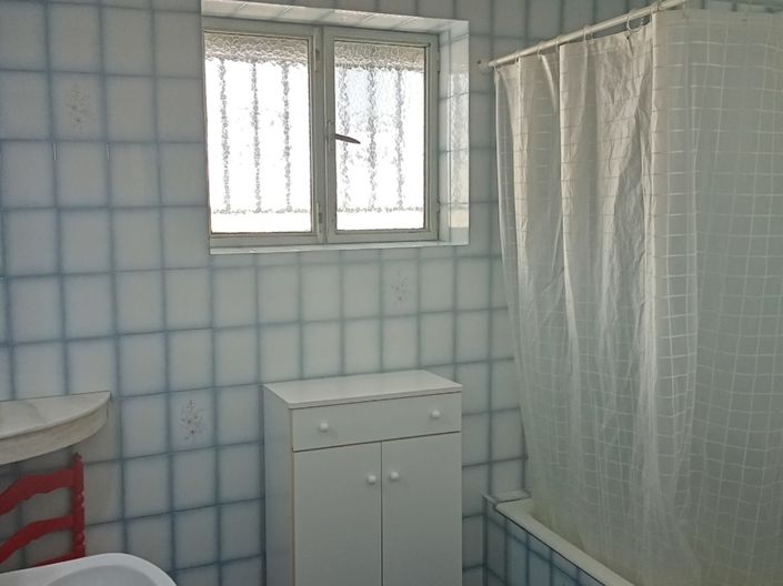 Image No.19-5 Bed Property for sale