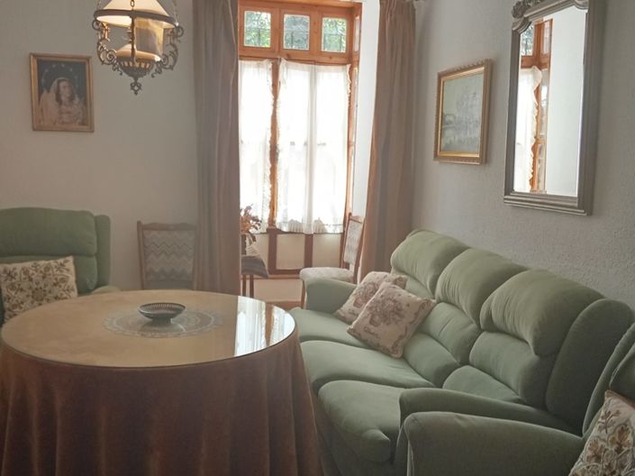 Image No.4-5 Bed Property for sale