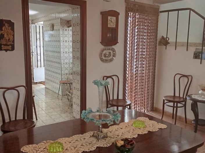 Image No.7-5 Bed Property for sale