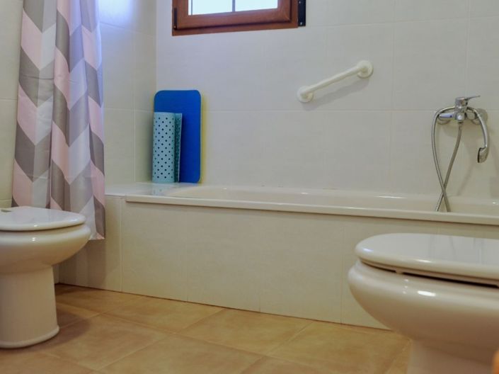 Image No.12-3 Bed Village House for sale