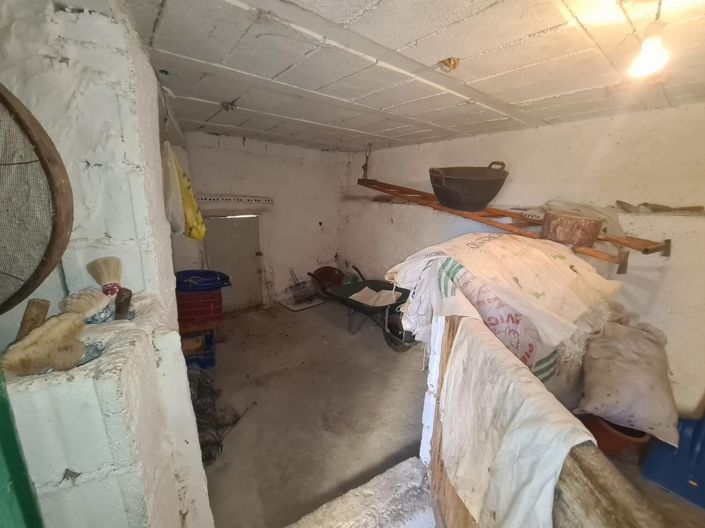 Image No.16-3 Bed Property for sale