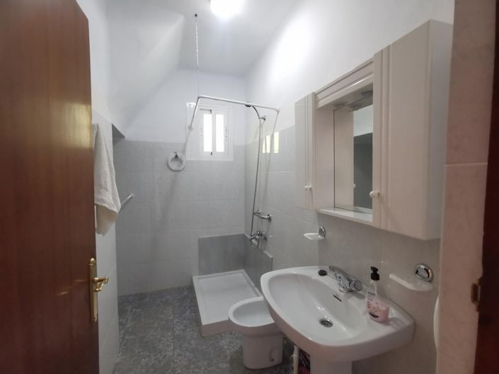 Image No.2-3 Bed Property for sale