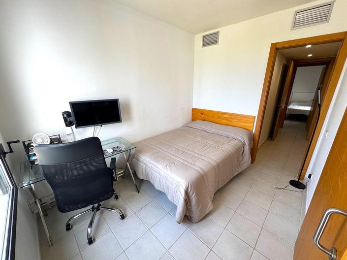 Image No.12-3 Bed Apartment for sale