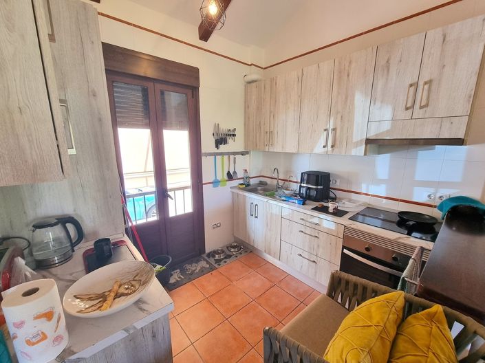 Image No.11-2 Bed Property for sale