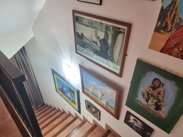 Image No.21-2 Bed Property for sale