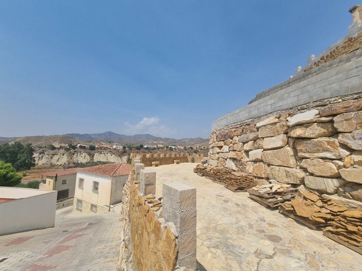 Image No.22-2 Bed Property for sale