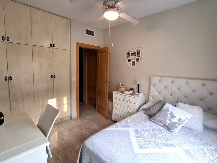 Image No.23-4 Bed Villa for sale