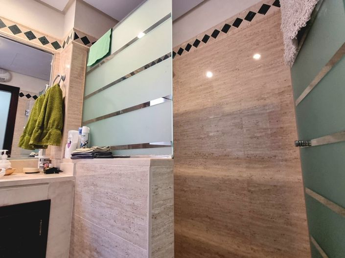 Image No.18-2 Bed Apartment for sale