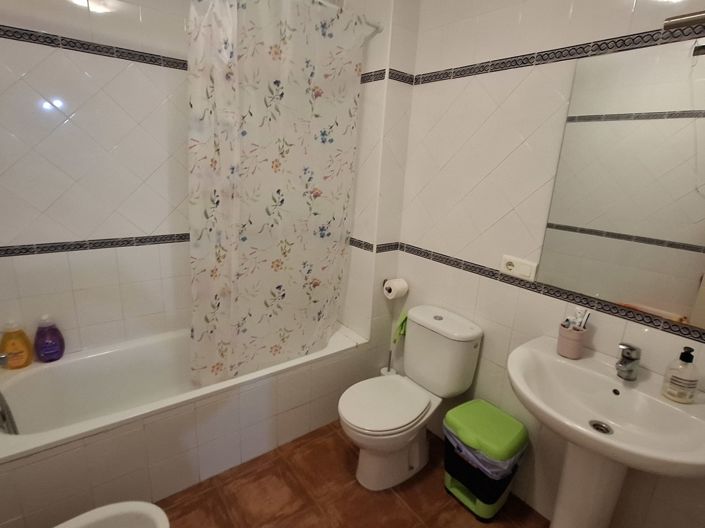 Image No.13-3 Bed Apartment for sale