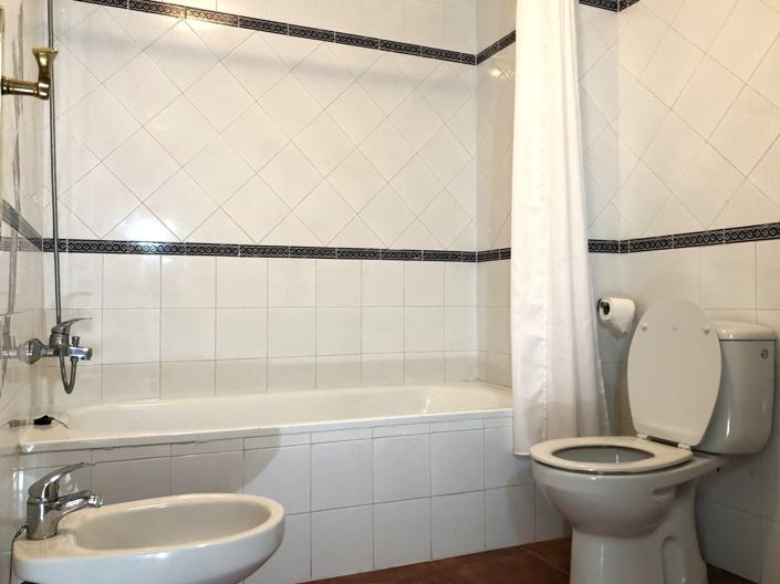 Image No.14-3 Bed Apartment for sale