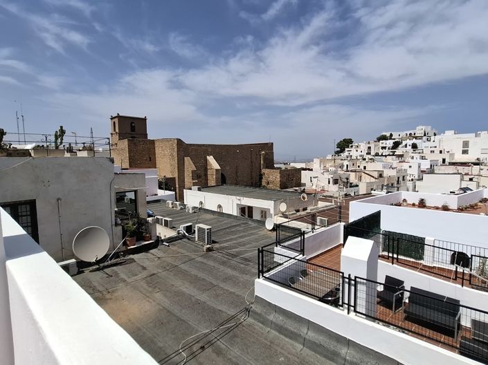 Image No.21-3 Bed Apartment for sale