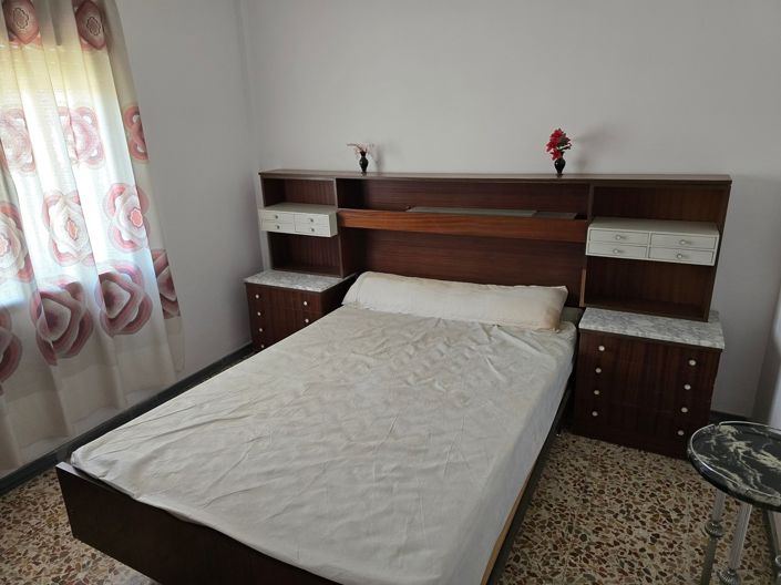 Image No.11-5 Bed Property for sale