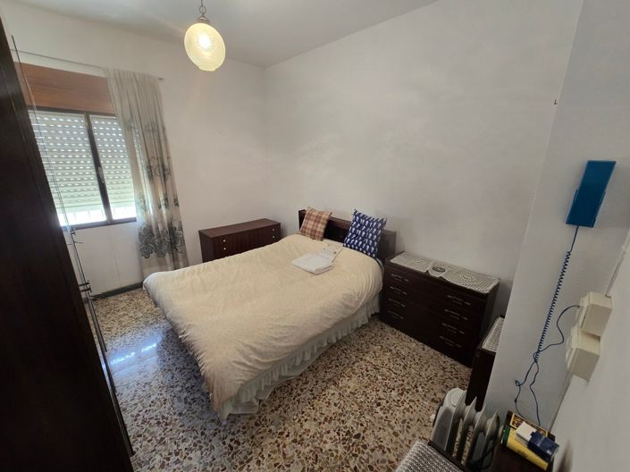 Image No.16-5 Bed Property for sale