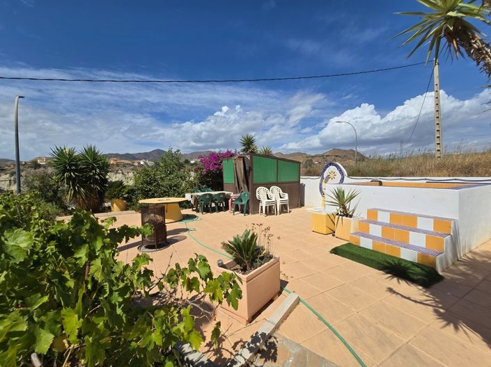 Image No.21-5 Bed Property for sale