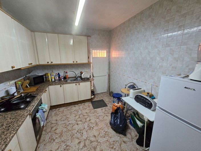 Image No.4-5 Bed Property for sale