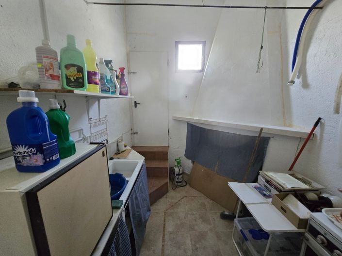 Image No.5-5 Bed Property for sale