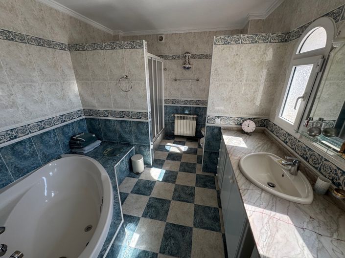 Image No.21-4 Bed Villa for sale