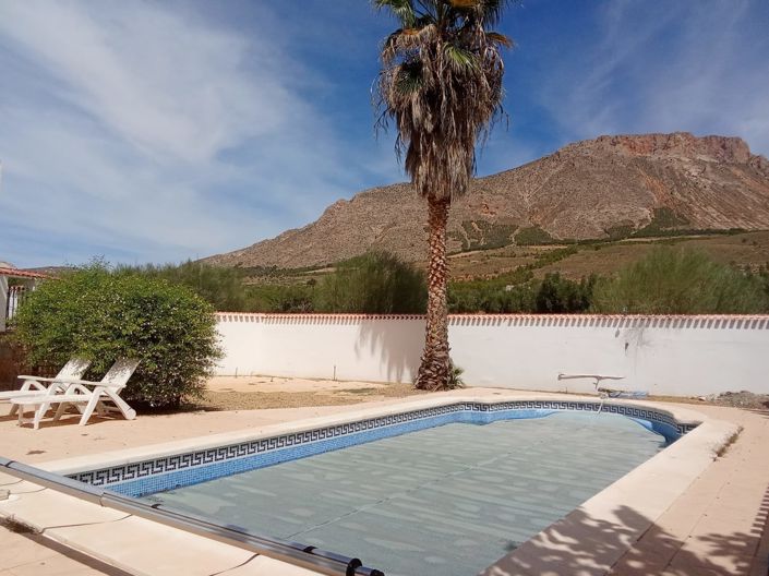 Image No.21-3 Bed Villa for sale