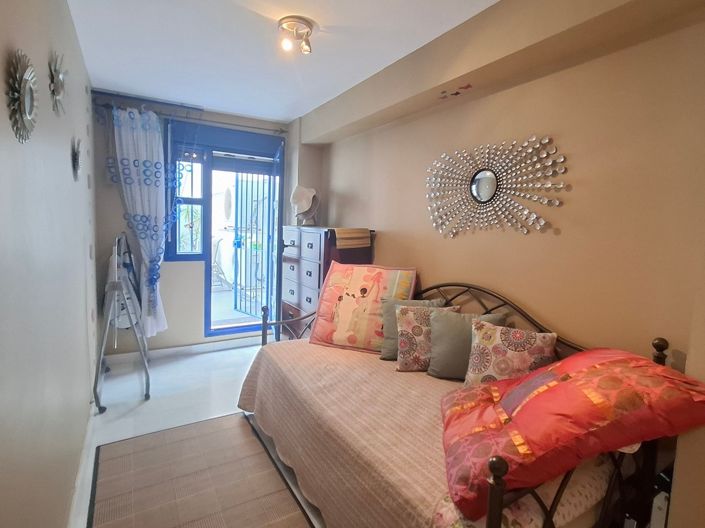 Image No.19-2 Bed Property for sale