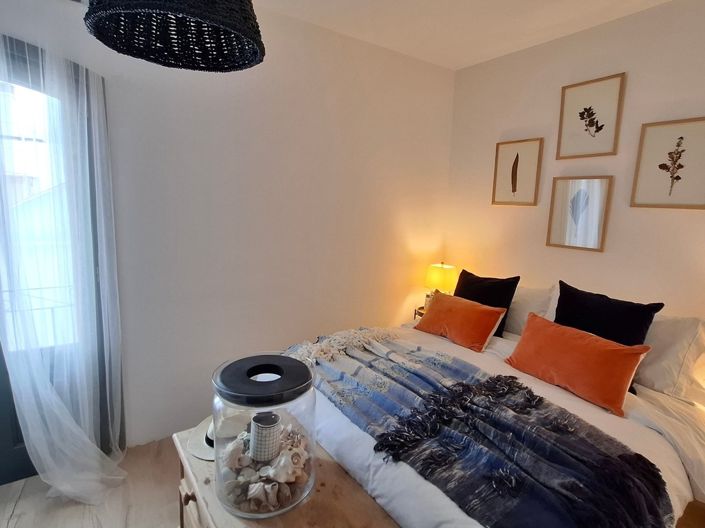 Image No.16-2 Bed Property for sale