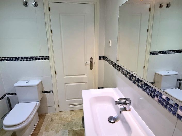 Image No.22-2 Bed Apartment for sale